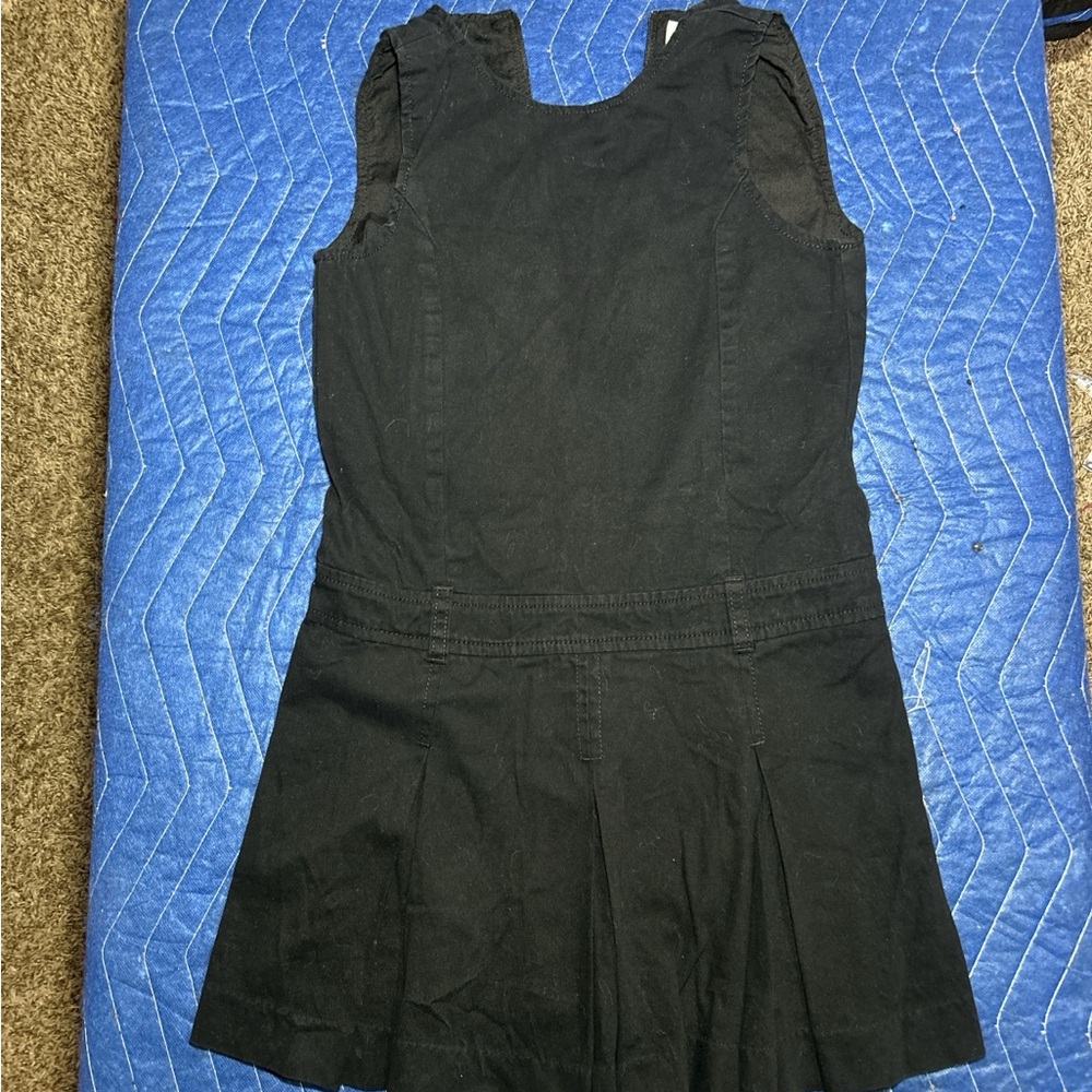 Black Sleeveless Dress